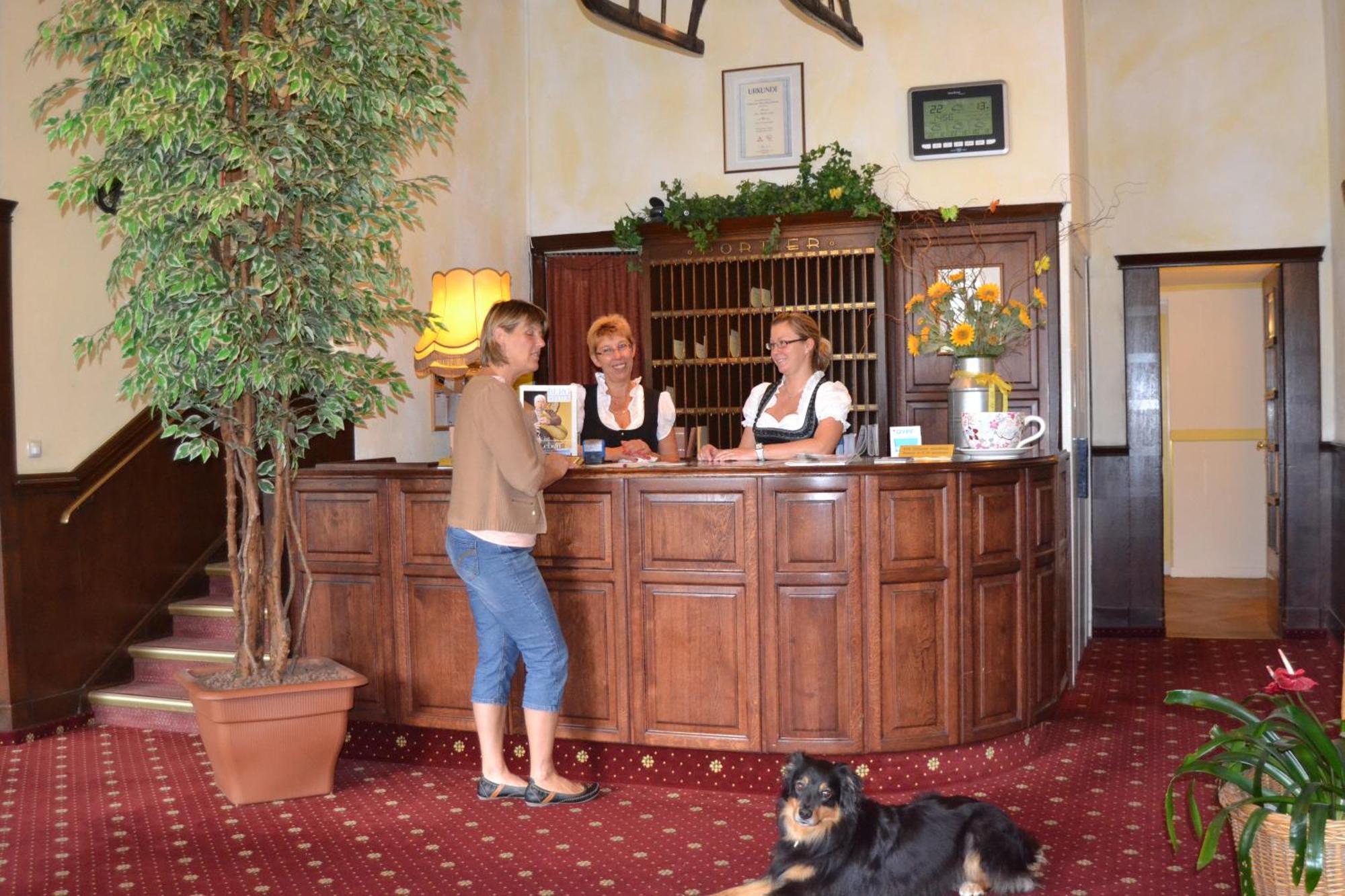 Hotel Vier Jahreszeiten Garmisch-Partenkirchen Kültér fotó